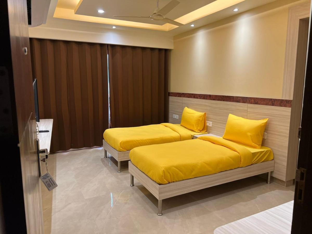Windchime 853 Hotel Gurgaon Exterior photo